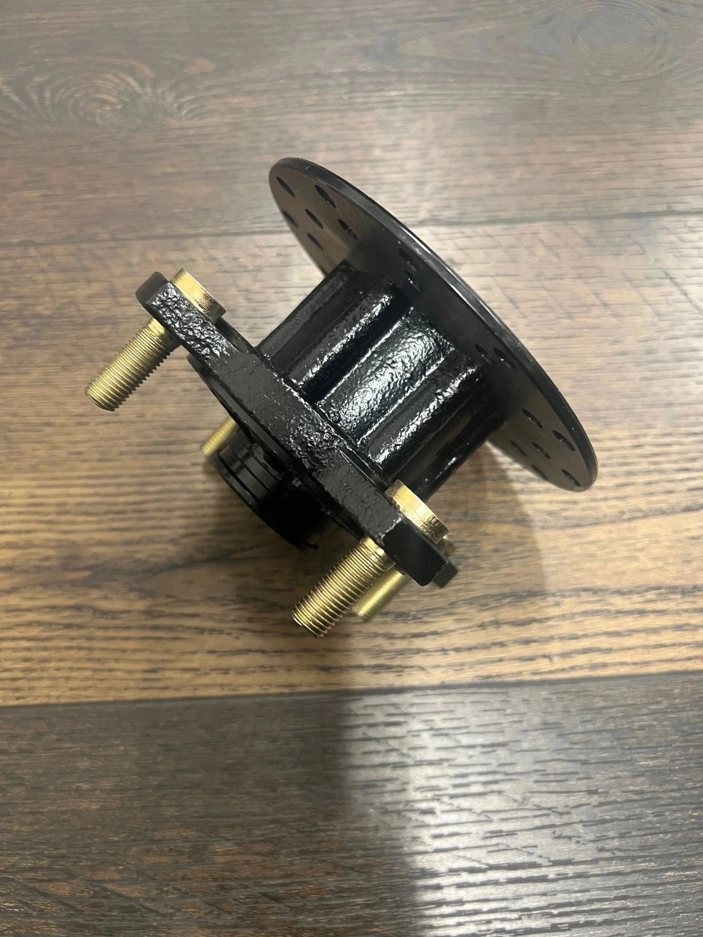 front-wheel-hub-complete