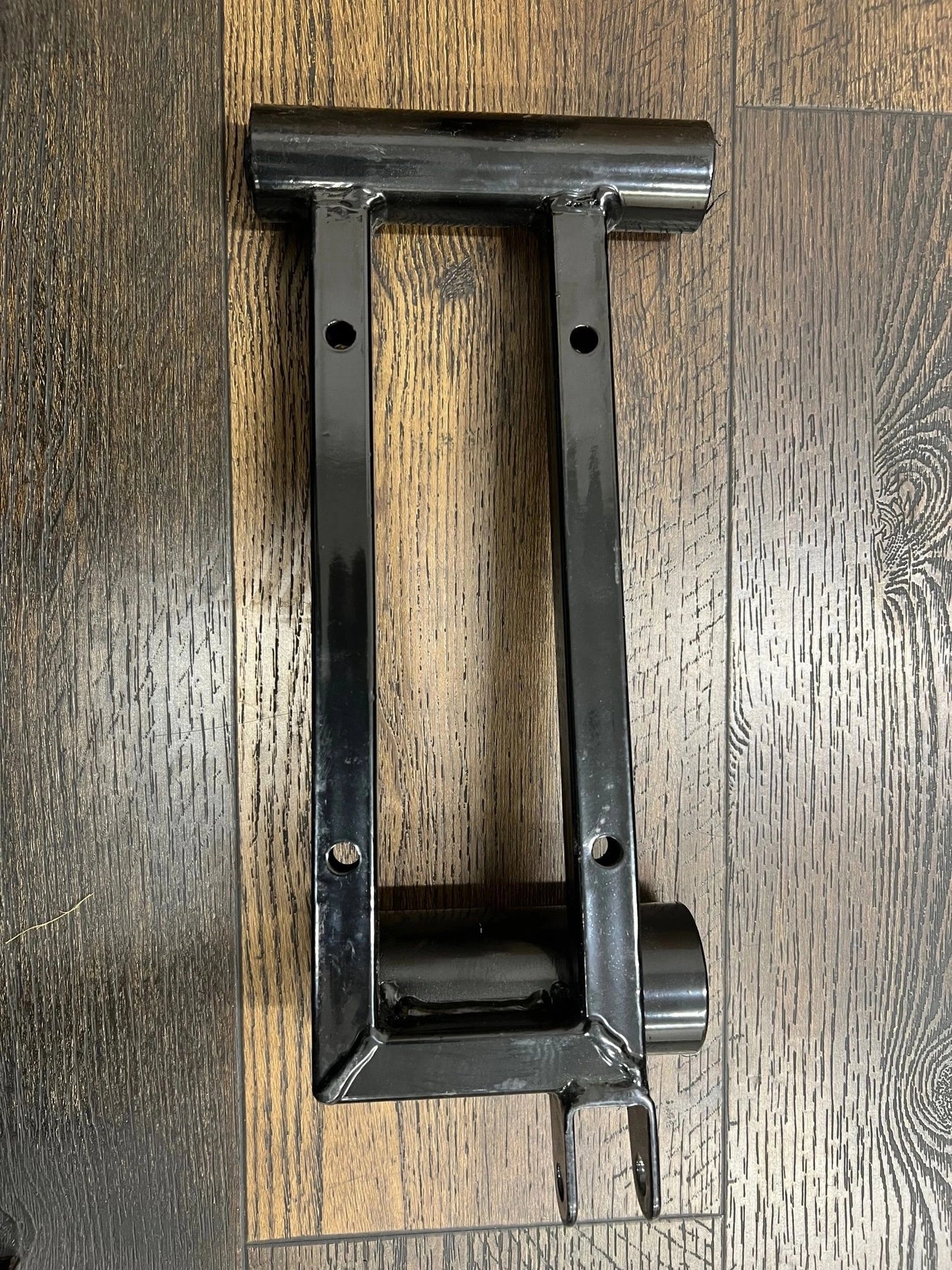 engine-mounting-plate-metallic-installed-bearings-and-bushings