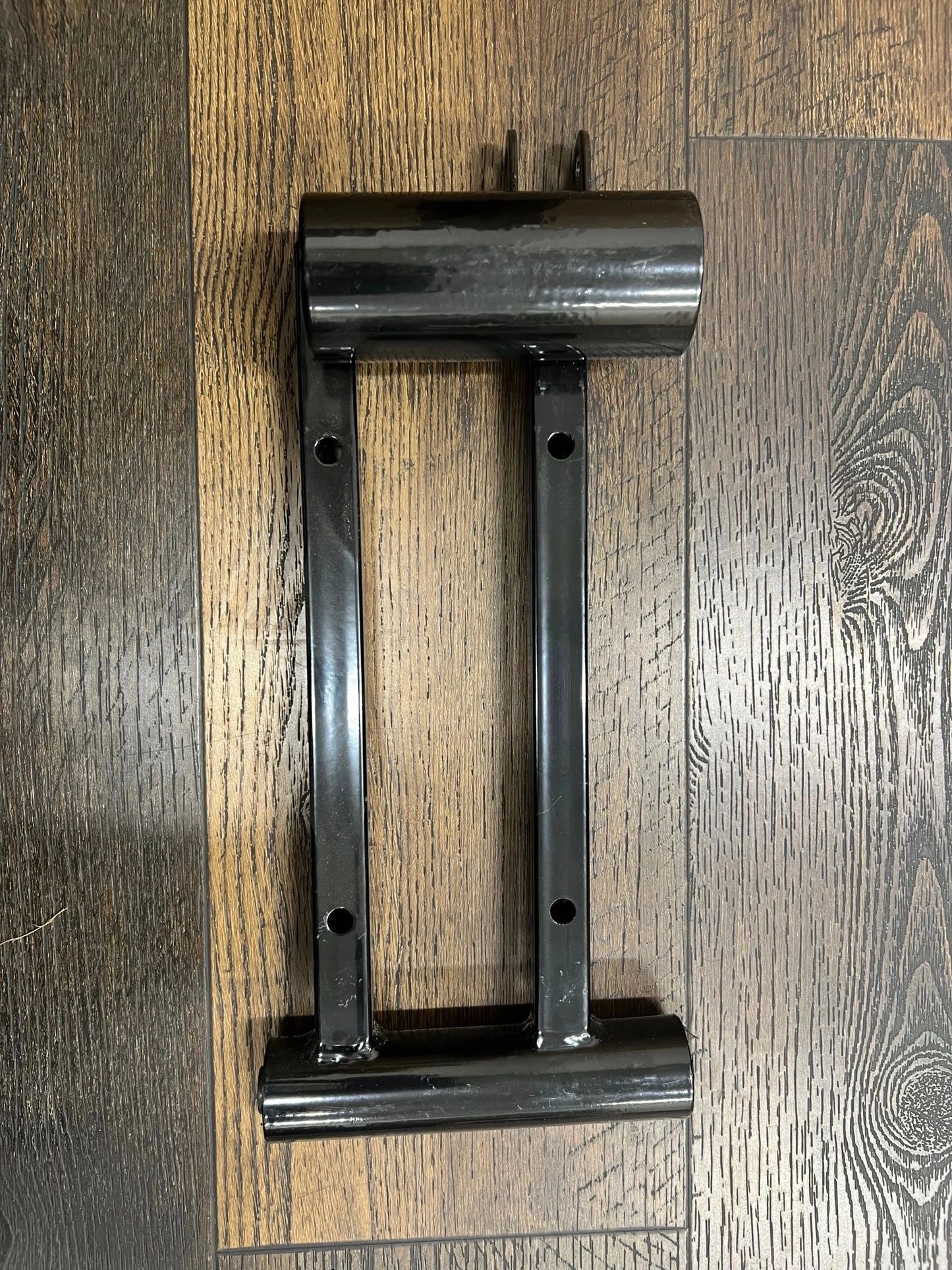 engine-mounting-plate-metallic-installed-bearings-and-bushings